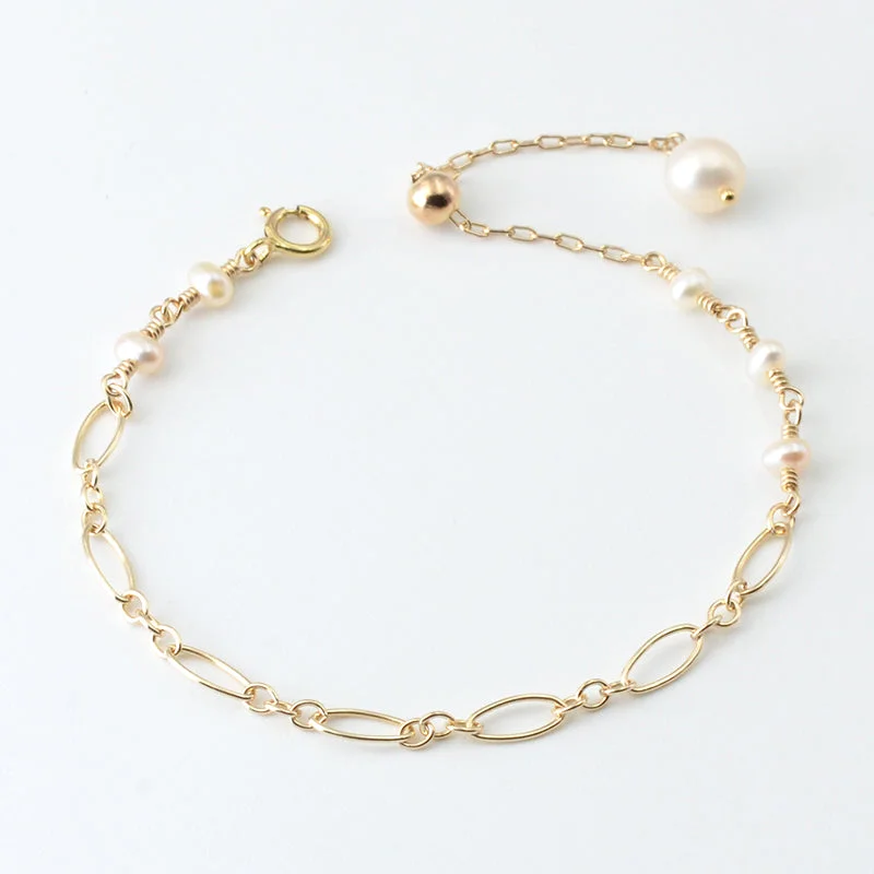 Ladies Charm 14K Gold Bracelet Cute Pearl Beaded Bracelets for Women